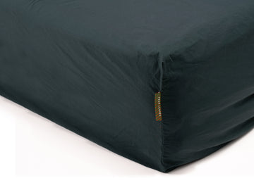 Kandalama percale fitted sheet (dark green) - Four Leaves
